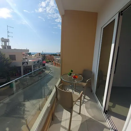 Piazza Napa أيا نابا